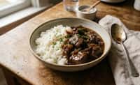 Braised Beef with Brown Gravy and Steamed White Rice